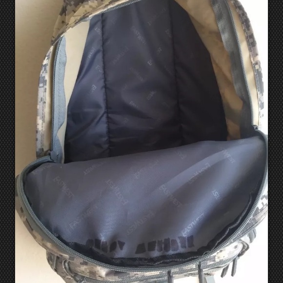 EAST WEST USA ACU Tactical/Hiking Backpack - Picture 5 of 8